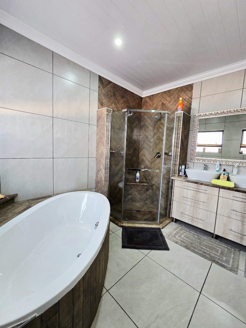 3 Bedroom Property for Sale in Wilkoppies North West